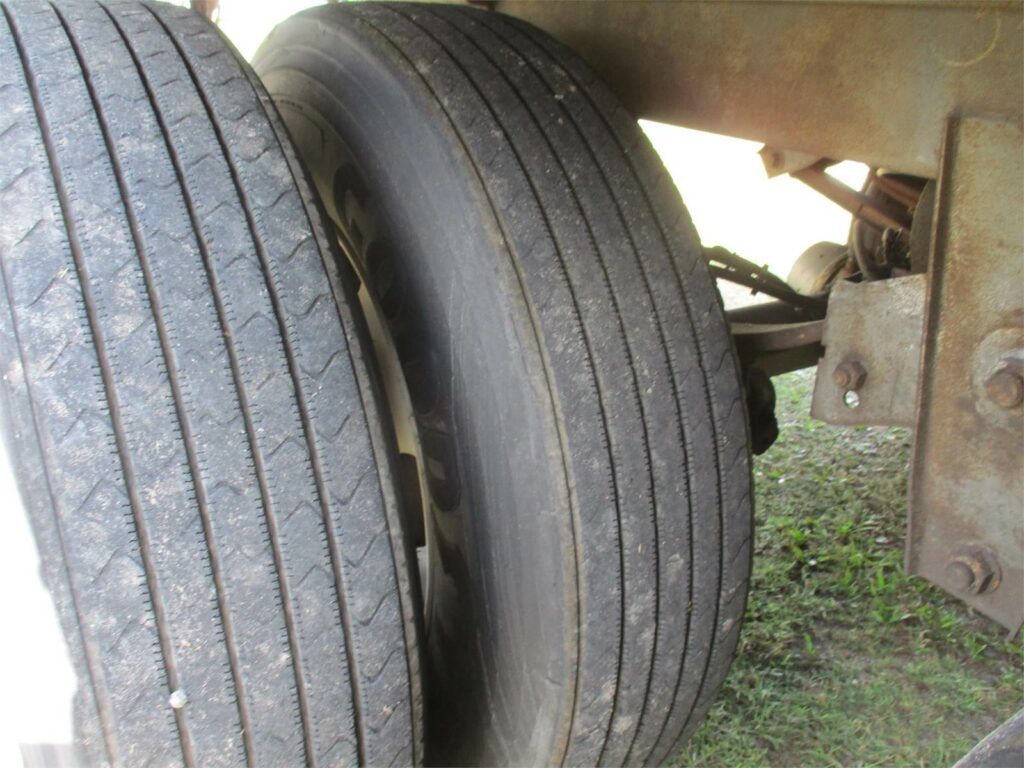 2007 Great Dane 53×102