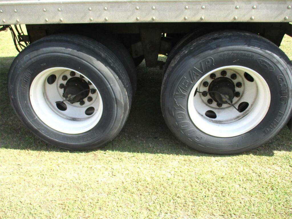 2007 Great Dane 53×102