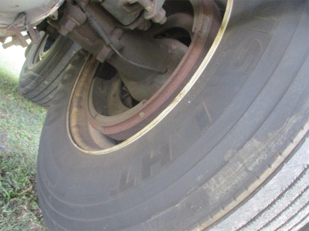 2007 Great Dane 53×102