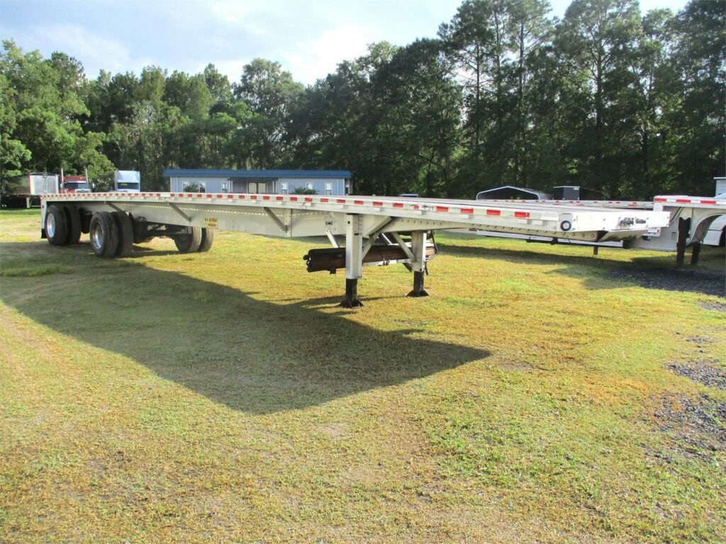 2017 Reitnouer 48X102 ALL ALUMINUM SPREAD AXLE WITH 1 TOOL BOX