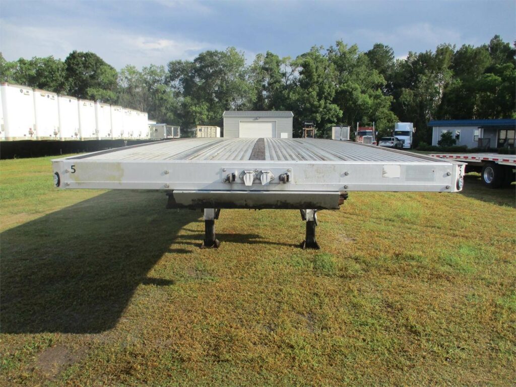 2017 Reitnouer 48X102 ALL ALUMINUM SPREAD AXLE WITH 1 TOOL BOX