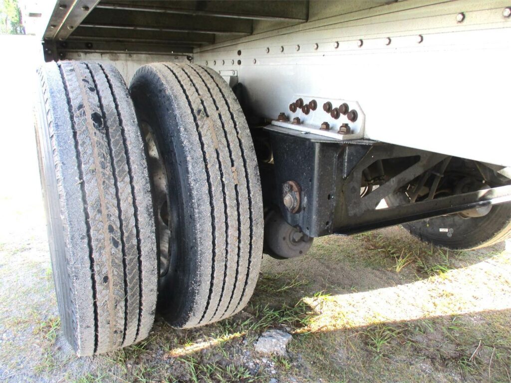 2017 Reitnouer 48X102 ALL ALUMINUM SPREAD AXLE WITH 1 TOOL BOX