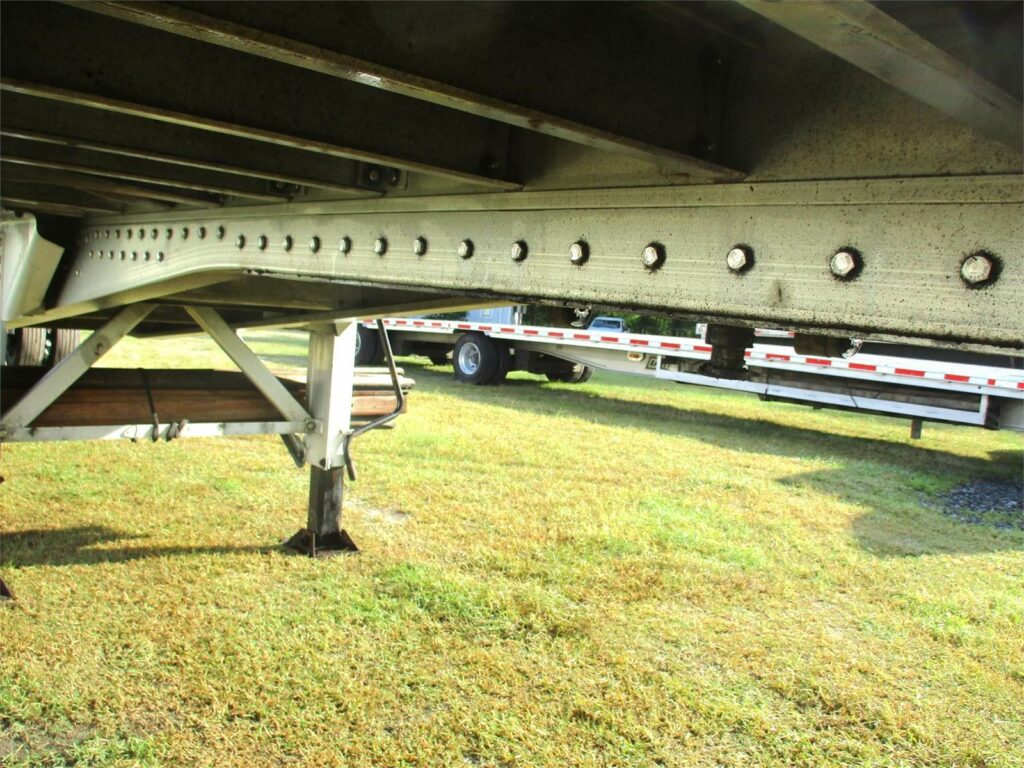 2017 Reitnouer 48X102 ALL ALUMINUM SPREAD AXLE WITH 1 TOOL BOX