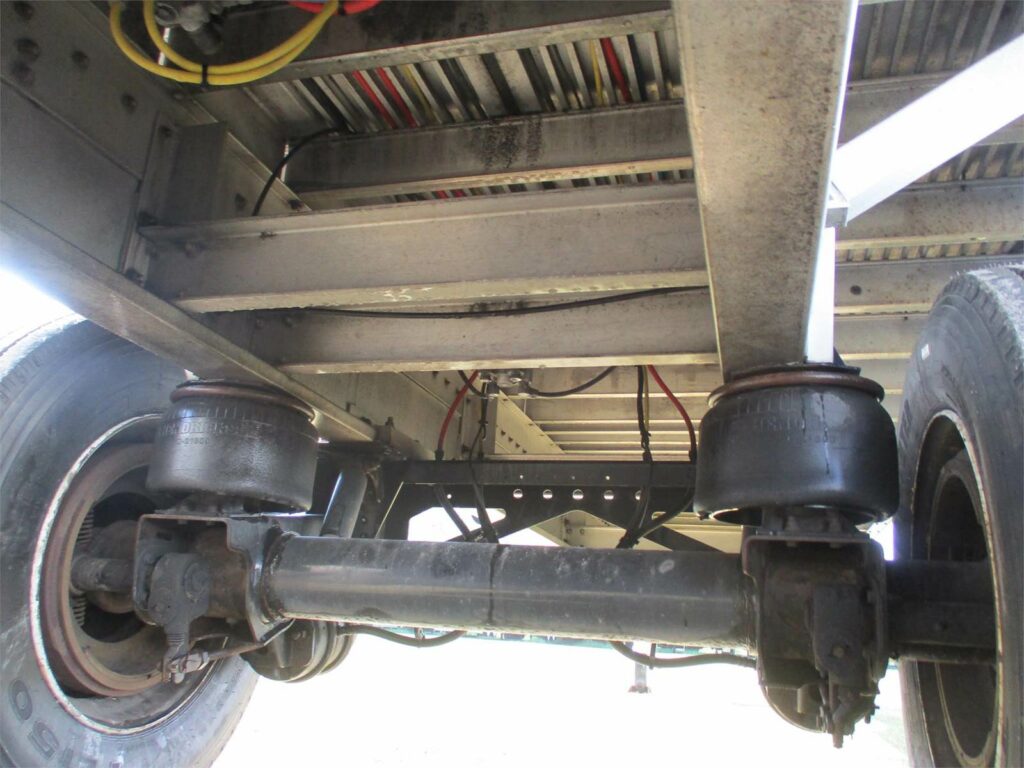 2017 Reitnouer 48X102 ALL ALUMINUM SPREAD AXLE WITH 1 TOOL BOX