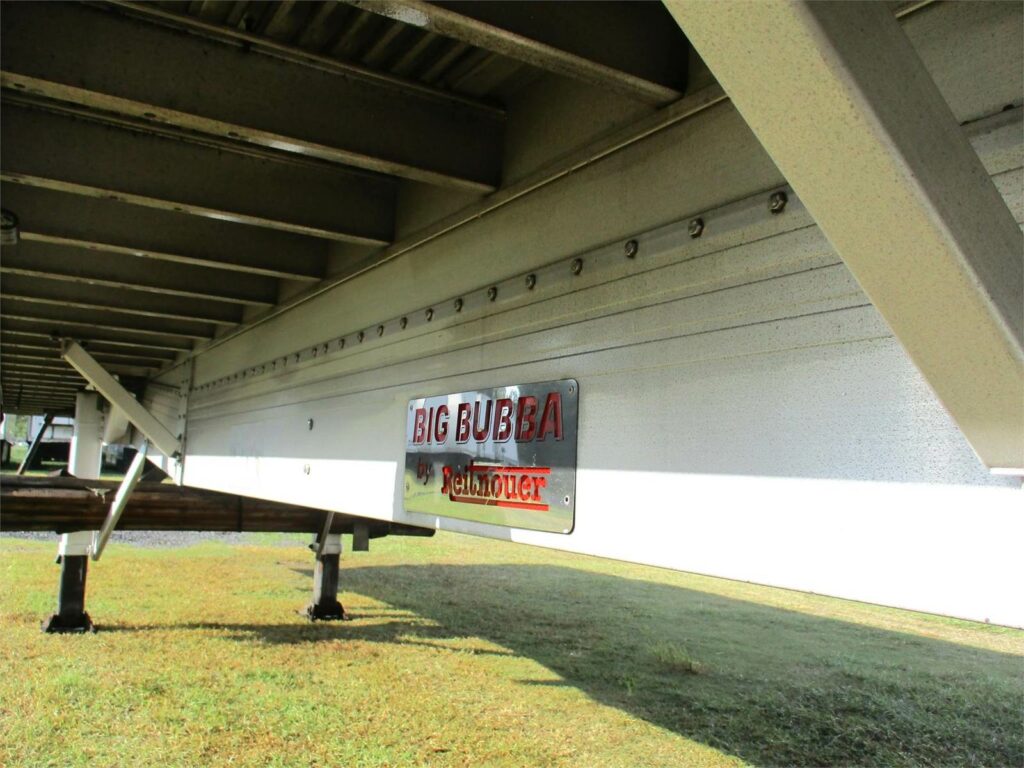 2017 Reitnouer 48X102 ALL ALUMINUM SPREAD AXLE WITH 1 TOOL BOX