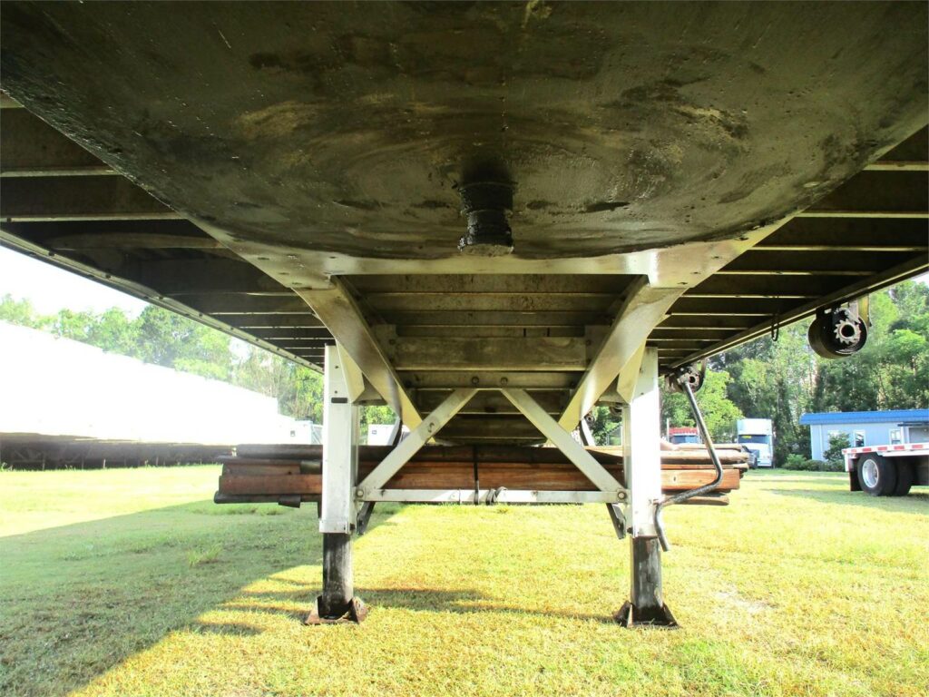 2017 Reitnouer 48X102 ALL ALUMINUM SPREAD AXLE WITH 1 TOOL BOX