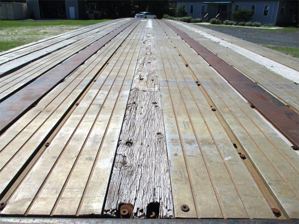 1997 Transcraft 48X96 SPREAD AXLE COMBO FLATBED