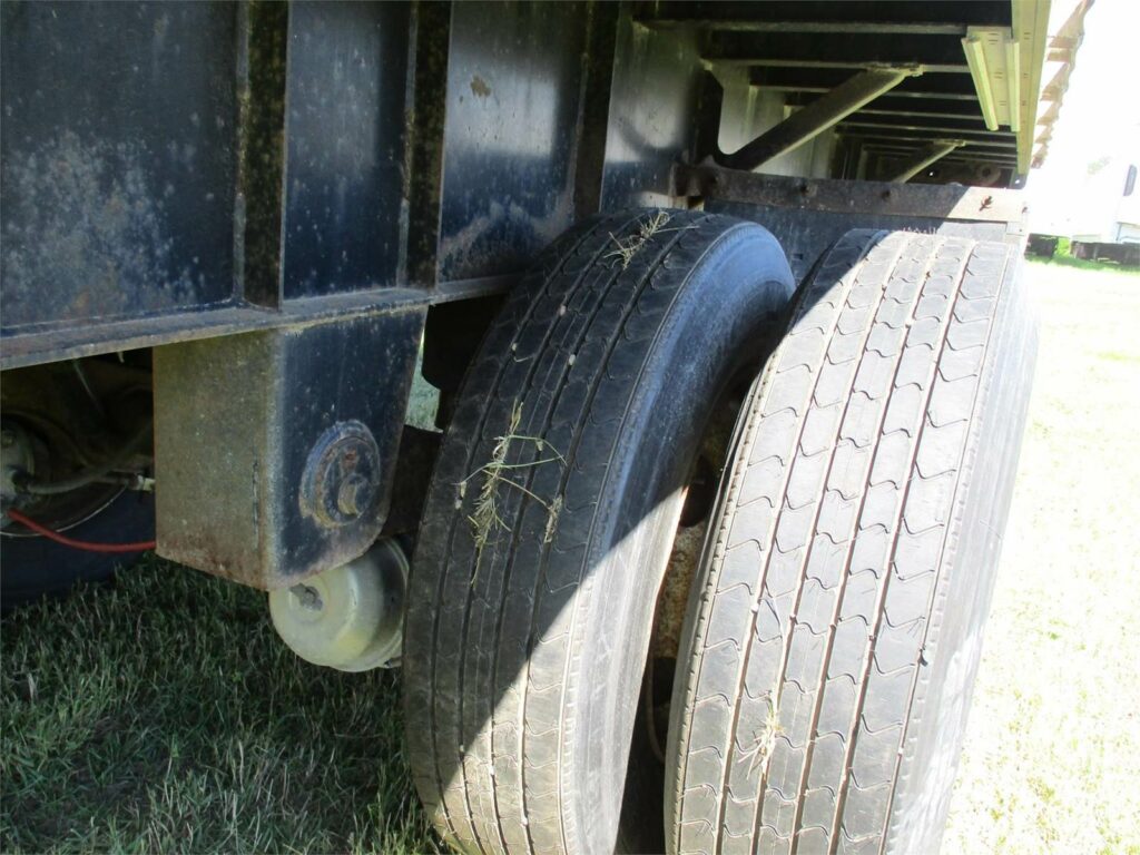 1997 Transcraft 48X96 SPREAD AXLE COMBO FLATBED