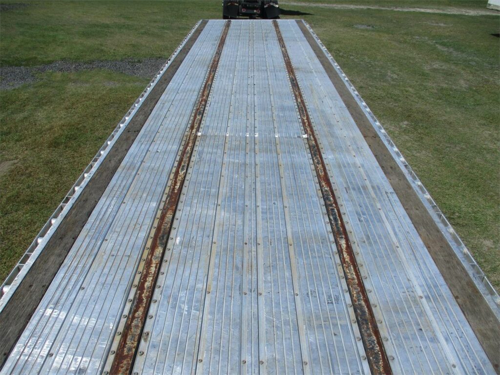 2018 UTILITY 48X102 SPREAD AXLE 2 ALUMINUM TOOL BOXES