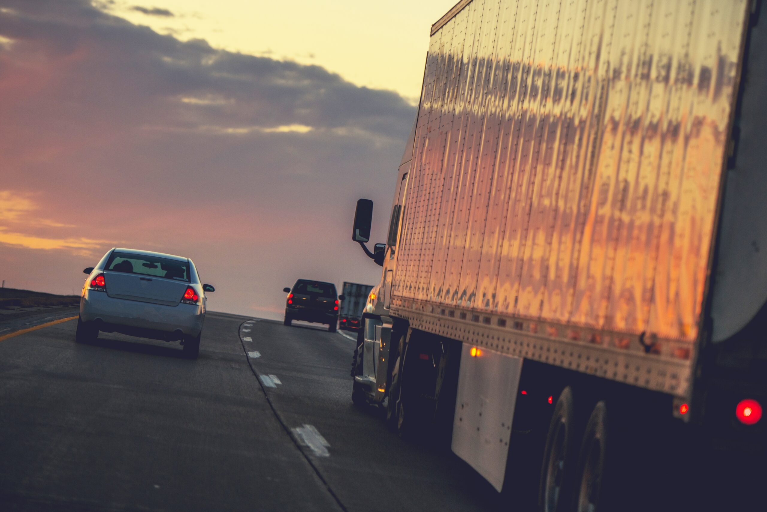 The Benefits of Telematics Systems for Semi Trucks