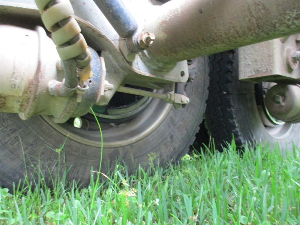 2011 Vantage 1000 CUBIC FT