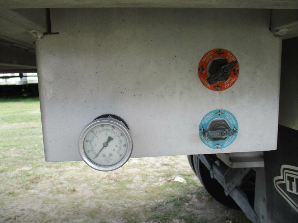 2021 Trailstar 40X102X66 FRAMELESS CLOSED TANDEM