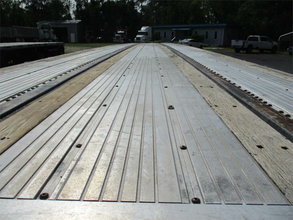 2013 UTILITY 48X102 SPREAD AXLE COMBO FLATBED