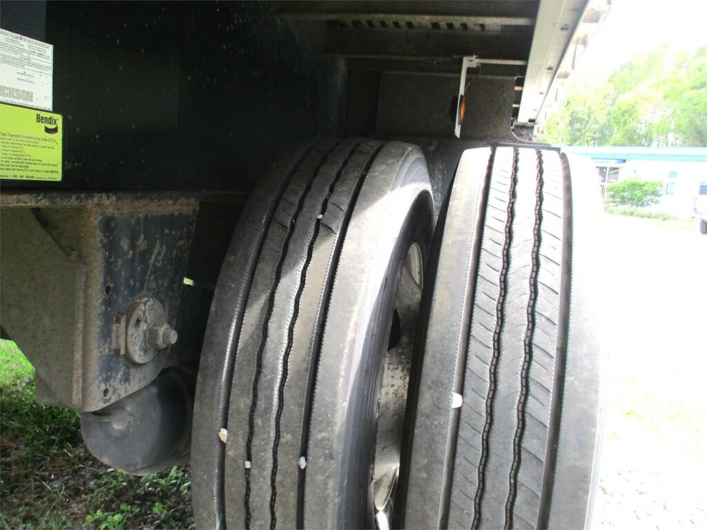 2013 UTILITY 48X102 SPREAD AXLE COMBO FLATBED