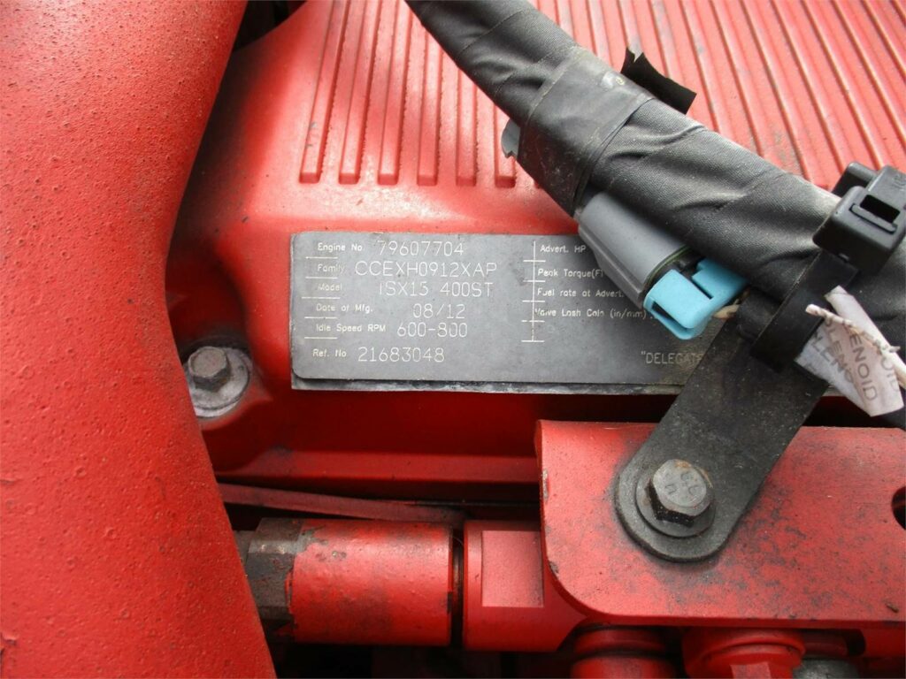 2013 Volvo VNL64T670