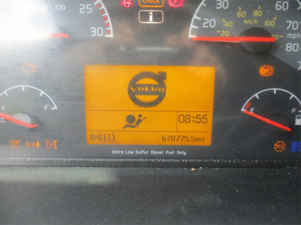 2013 Volvo VNL64T670