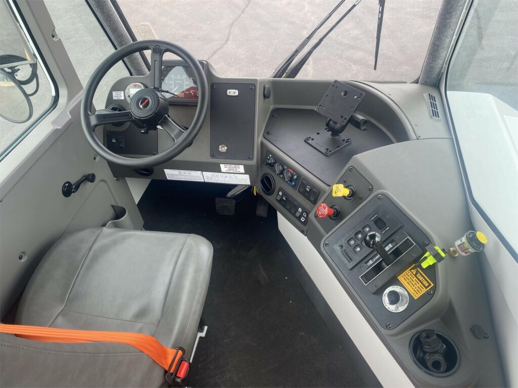 2023 KALMAR OTTAWA T2