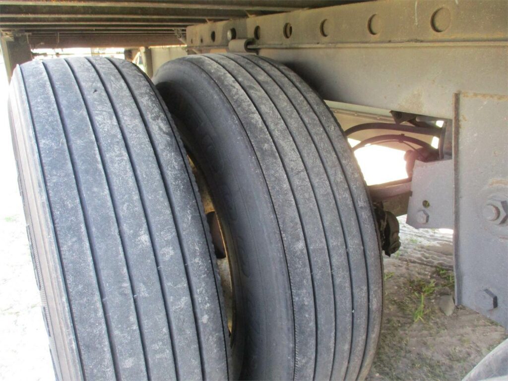 2012 Great Dane 53X102 SPRING RIDE ROLL UP DOOR