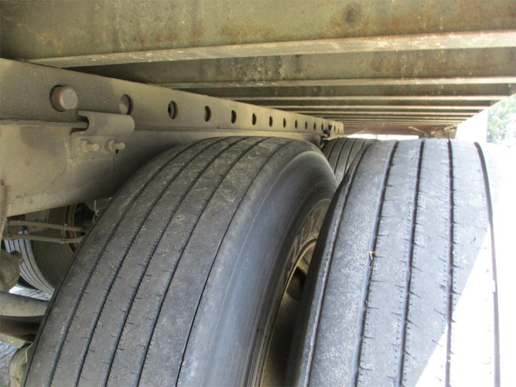 2012 Great Dane 53X102 SPRING RIDE ROLL UP DOOR