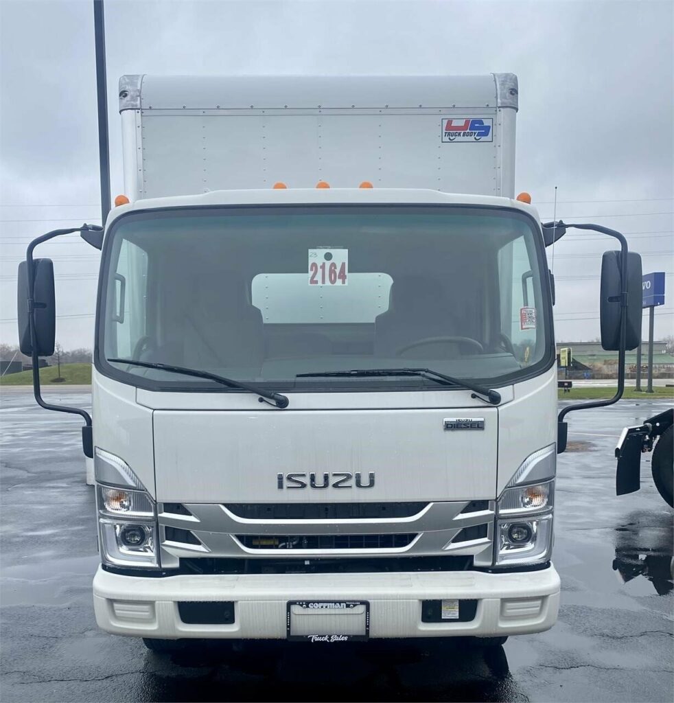 2024 Isuzu NPR HD