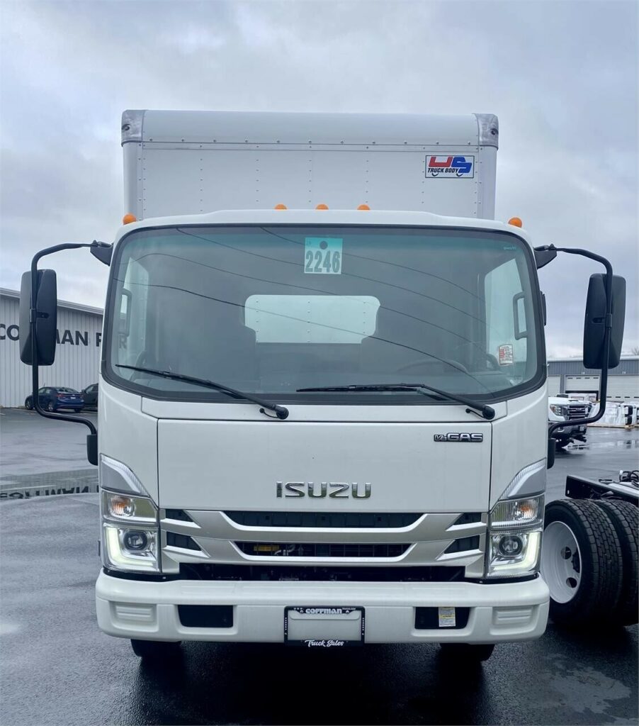 2024 Isuzu NPR HD