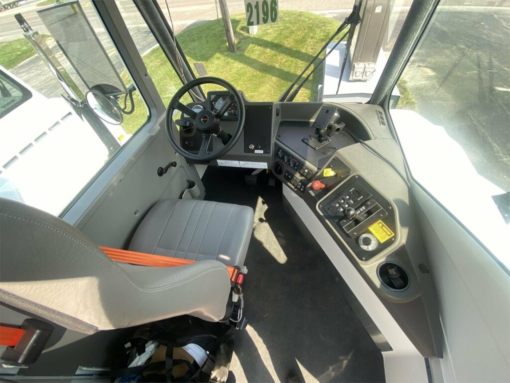 2023 KALMAR OTTAWA T2