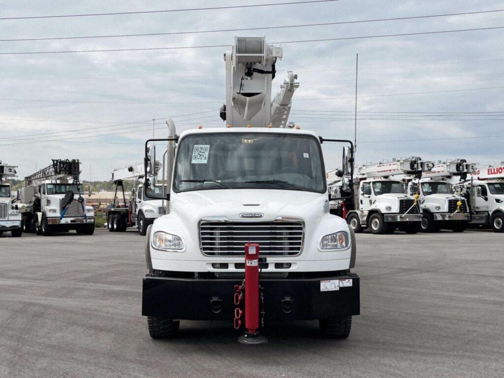 2023 Freightliner M2 106 Crane Truck – 350HP, Automatic