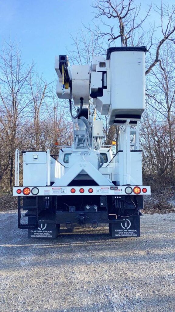 2016 Freightliner M2 106 Boom / Bucket Truck – 250HP