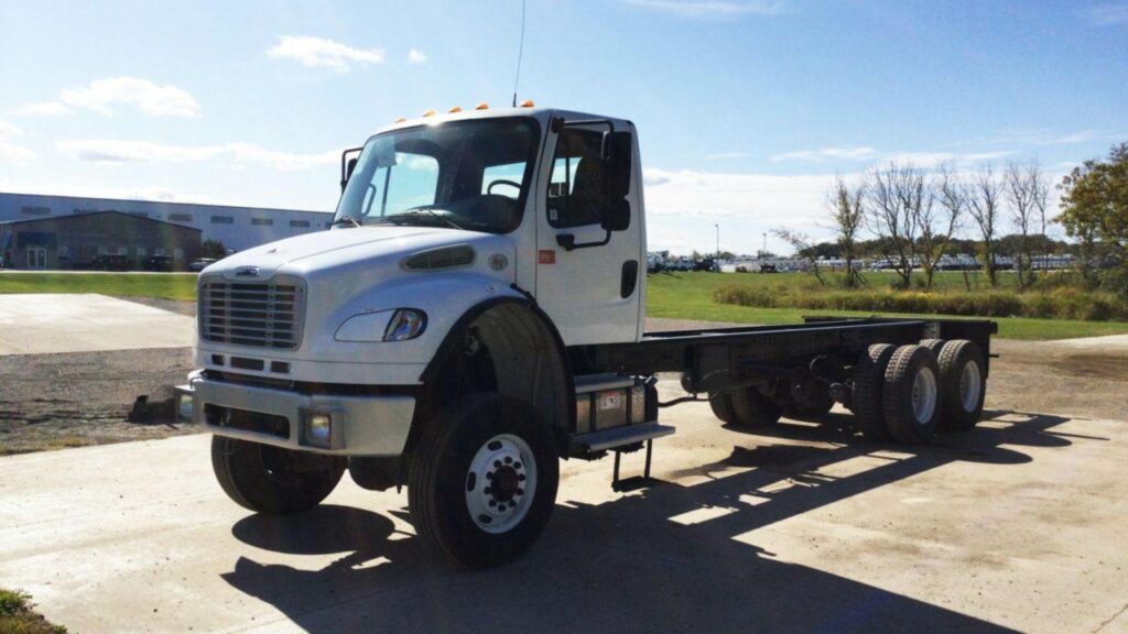 2014 Freightliner M2 106 Cab & Chassis Truck – Cummins, 345HP, Automatic