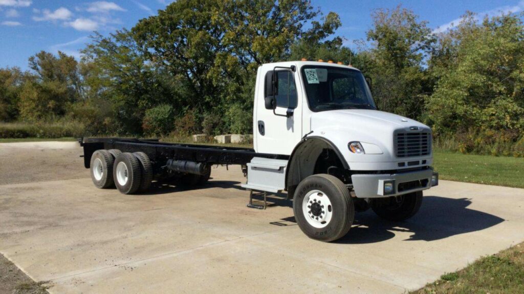 2014 Freightliner M2 106 Cab & Chassis Truck – Cummins, 345HP, Automatic