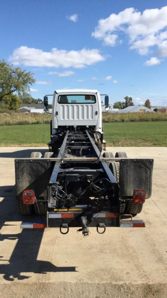 2014 Freightliner M2 106 Cab & Chassis Truck – Cummins, 345HP, Automatic