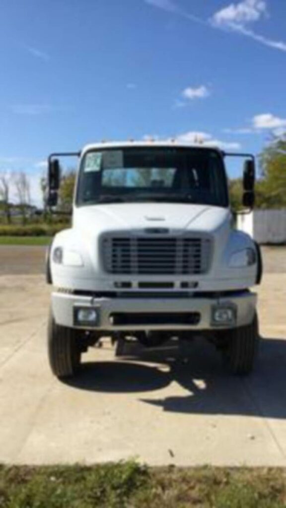 2014 Freightliner M2 106 Cab & Chassis Truck – Cummins, 345HP, Automatic