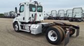 2014 Freightliner Cascadia 113 Single Axle Day Cab Truck – 410HP, 10