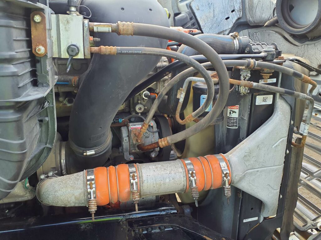 2018 Freightliner Cascadia 113 Single Axle Day Cab Truck – 410HP, 12