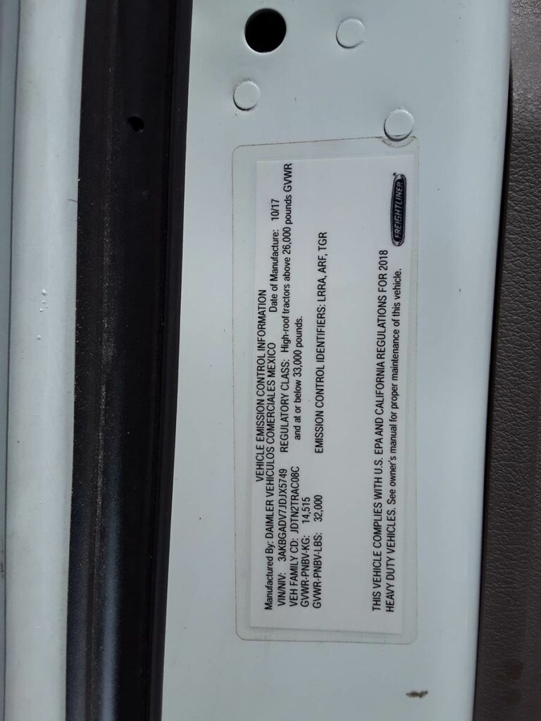 2018 Freightliner Cascadia 113 Single Axle Day Cab Truck – 450HP, 12