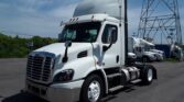 2018 Freightliner Cascadia 113 Single Axle Day Cab Truck – 450HP, 12