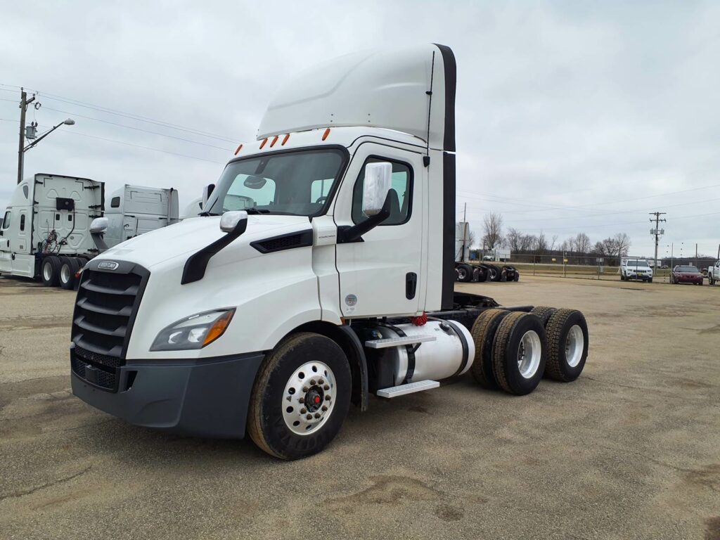 2019 Freightliner Cascadia 116 Day Cab Truck – 410HP, 12
