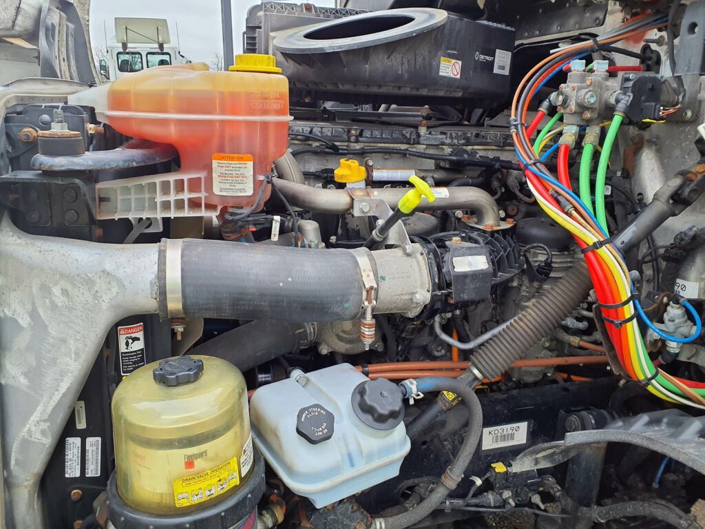 2019 Freightliner Cascadia 116 Day Cab Truck – 410HP, 12