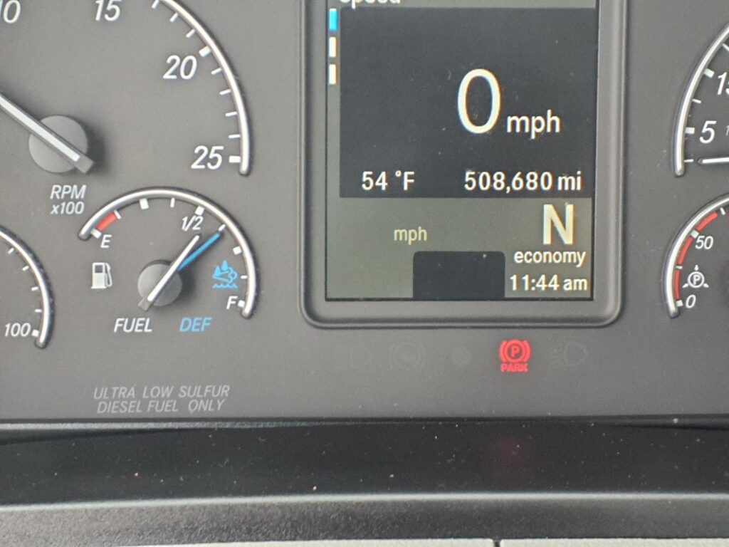 2019 Freightliner Cascadia 116 Day Cab Truck – 410HP, 12