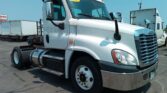 2016 Freightliner Cascadia 125 Single Axle Day Cab Truck – 410HP, 10 Speed Manual