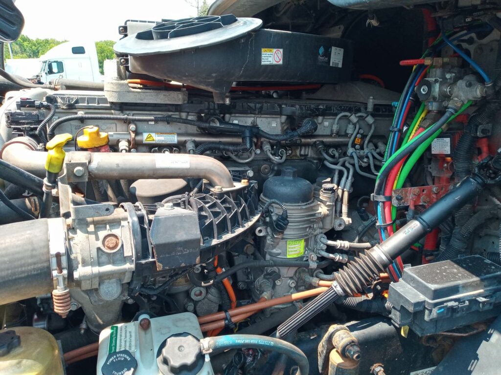 2016 Freightliner Cascadia 125 Single Axle Day Cab Truck – 410HP, 10 Speed Manual