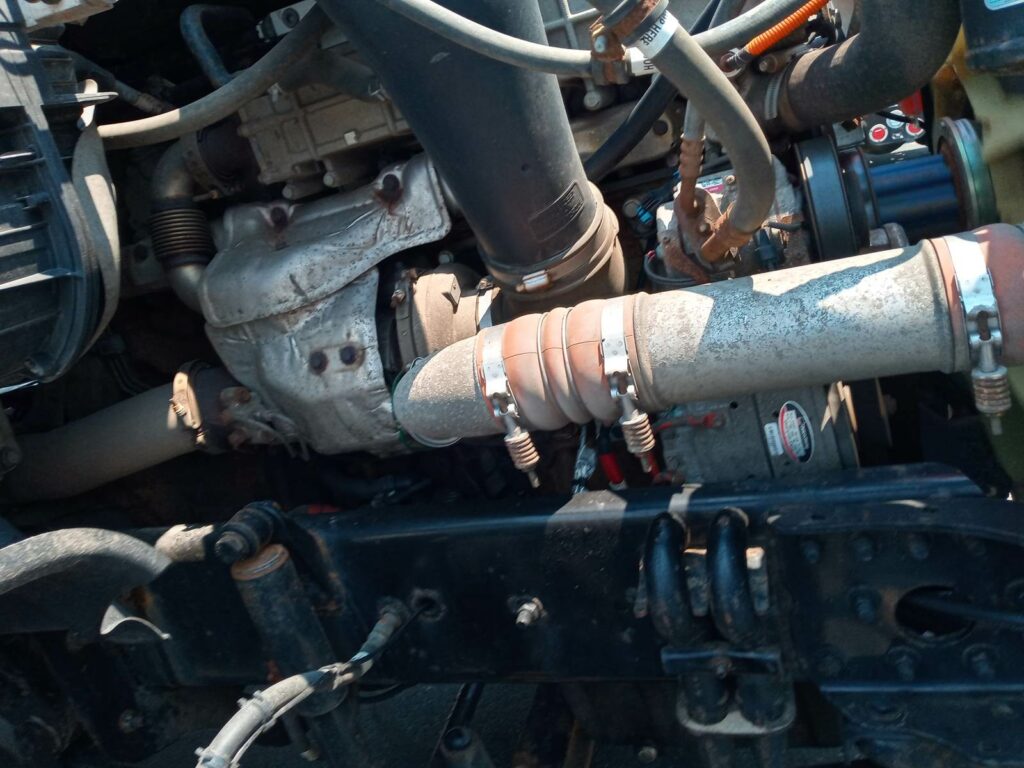 2016 Freightliner Cascadia 125 Single Axle Day Cab Truck – 410HP, 10 Speed Manual