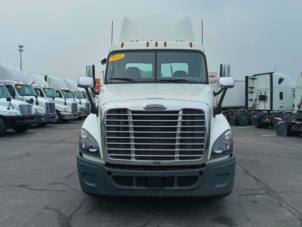 2018 Freightliner Cascadia 125 Day Cab Truck – 410HP, 12