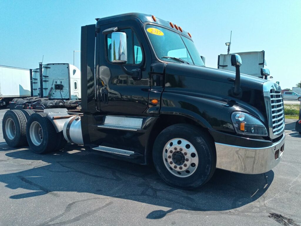 2017 Freightliner Cascadia 125 Day Cab Truck – 400HP, 10