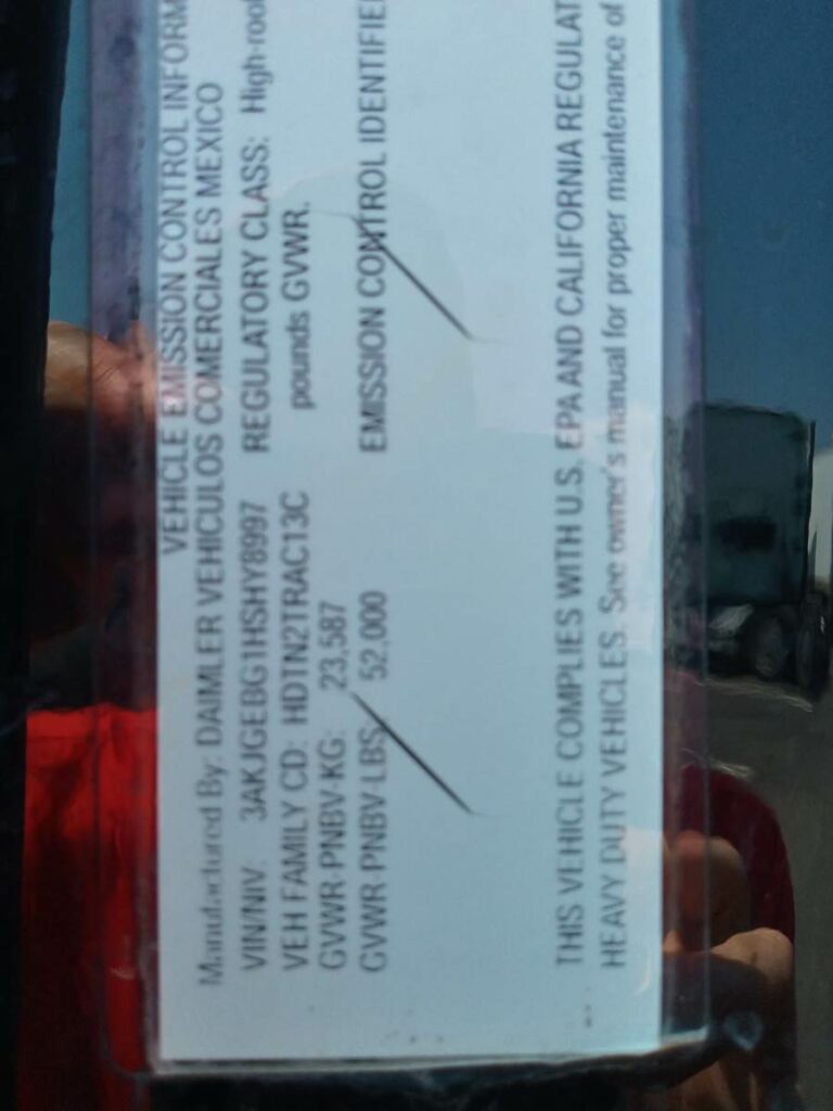 2017 Freightliner Cascadia 125 Day Cab Truck – 400HP, 10