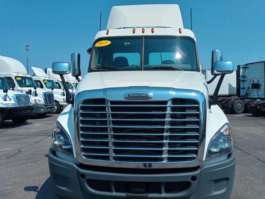 2018 Freightliner Cascadia 125 Day Cab Truck – 410HP, 12