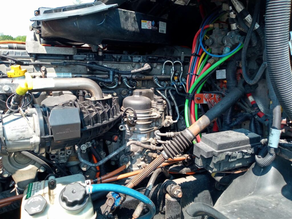 2018 Freightliner Cascadia 125 Day Cab Truck – 410HP, 12