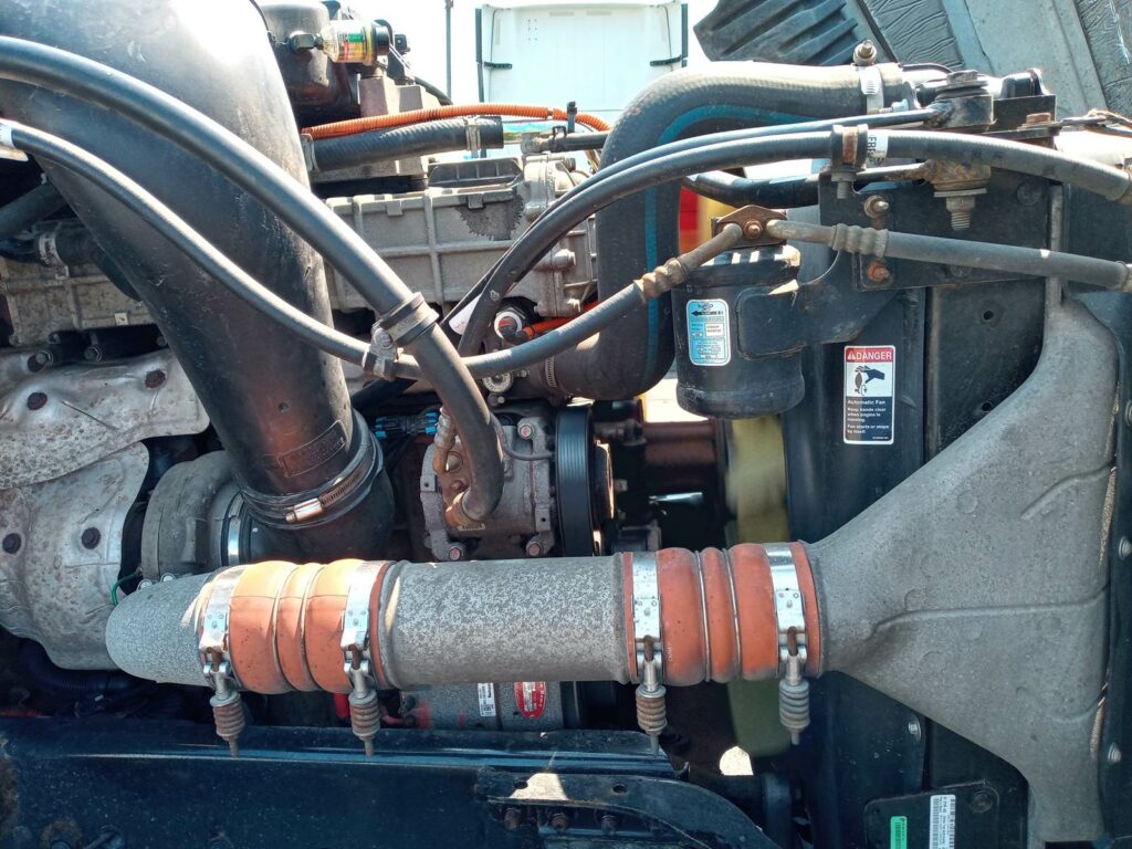 2018 Freightliner Cascadia 125 Day Cab Truck – 410HP, 12