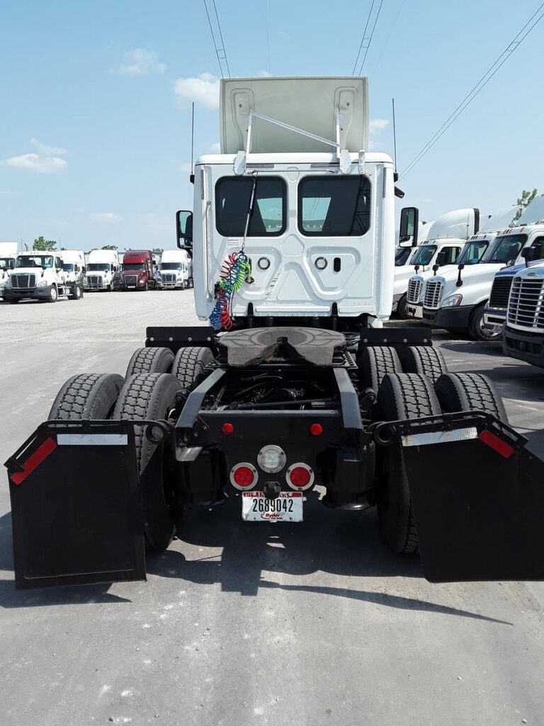 2018 Freightliner Cascadia 125 Day Cab Truck – 455HP, 12
