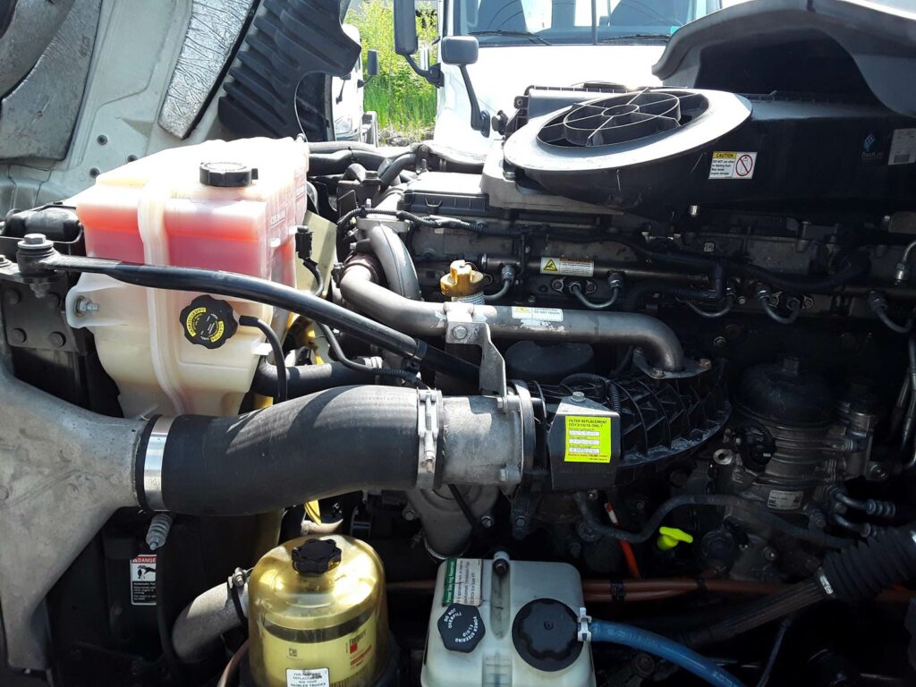 2018 Freightliner Cascadia 125 Day Cab Truck – 455HP, 12